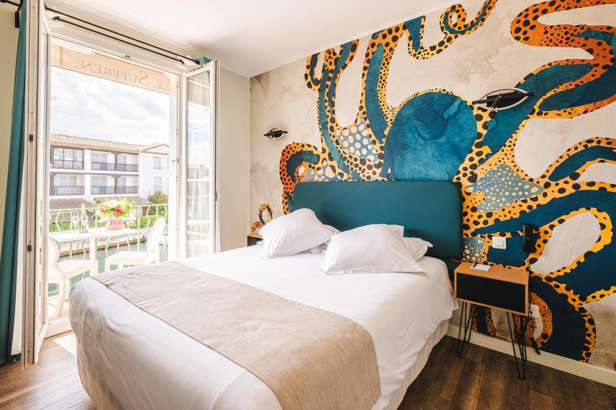 Le Suffren Hotel Grimaud Exteriör bild