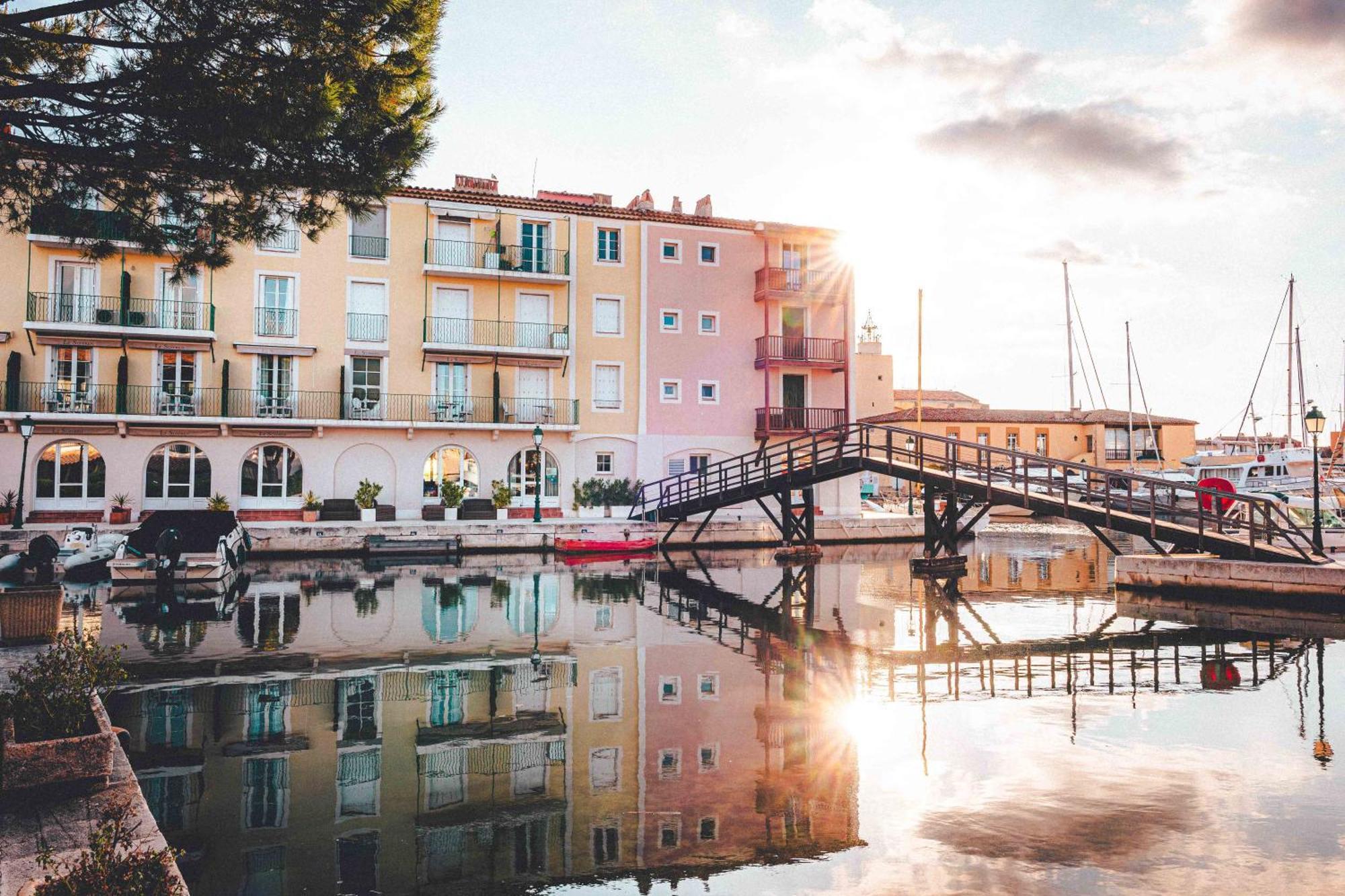 Le Suffren Hotel Grimaud Exteriör bild