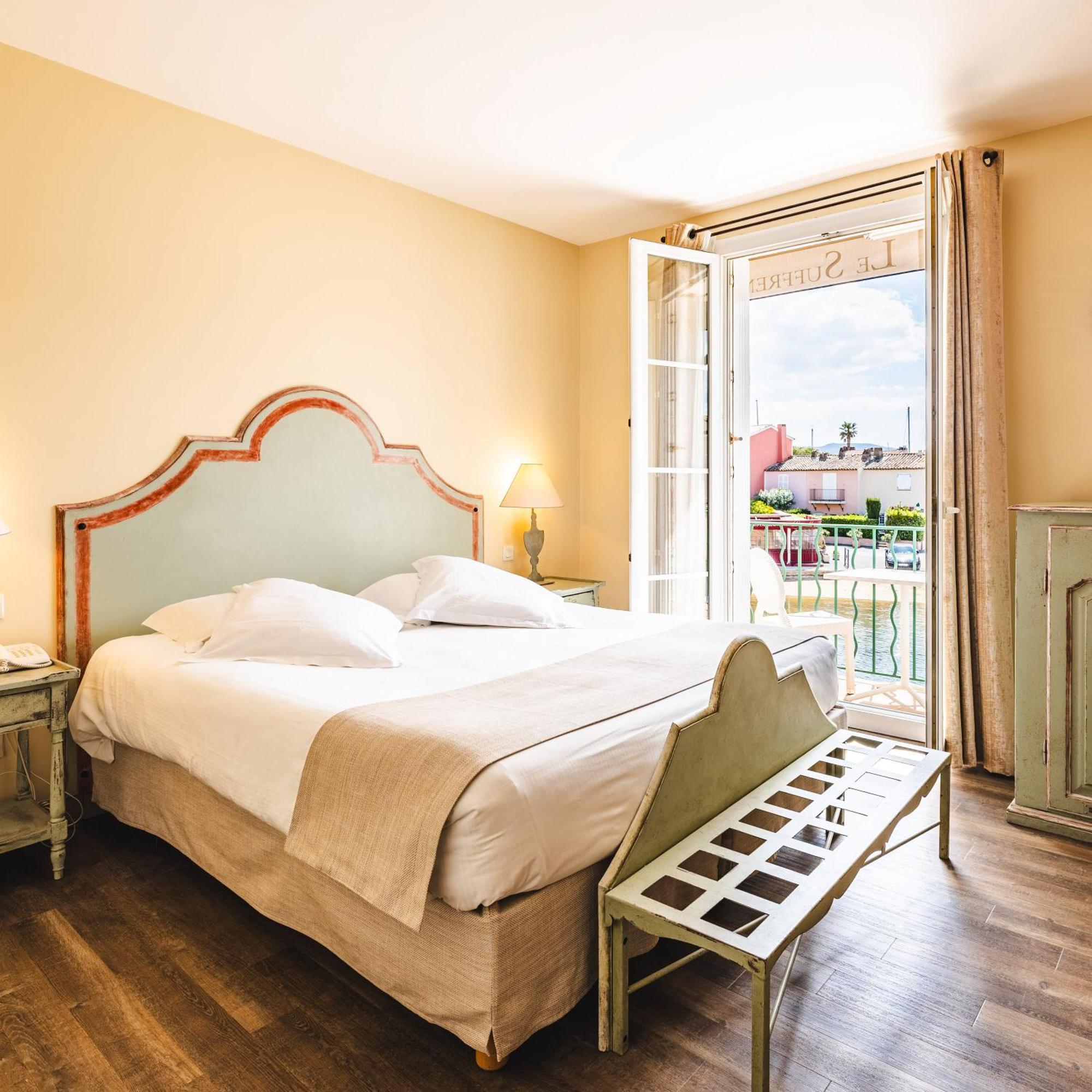Le Suffren Hotel Grimaud Exteriör bild