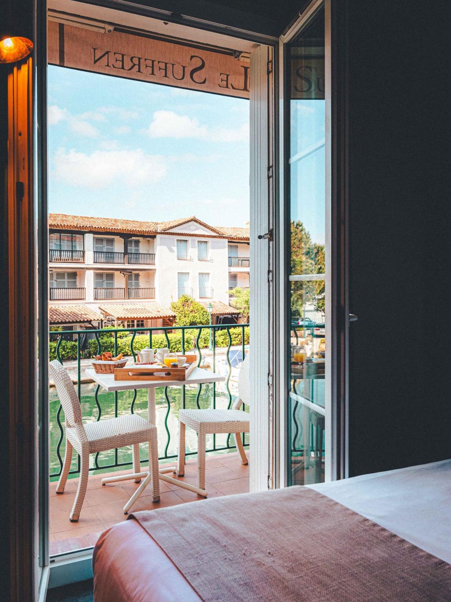 Le Suffren Hotel Grimaud Exteriör bild