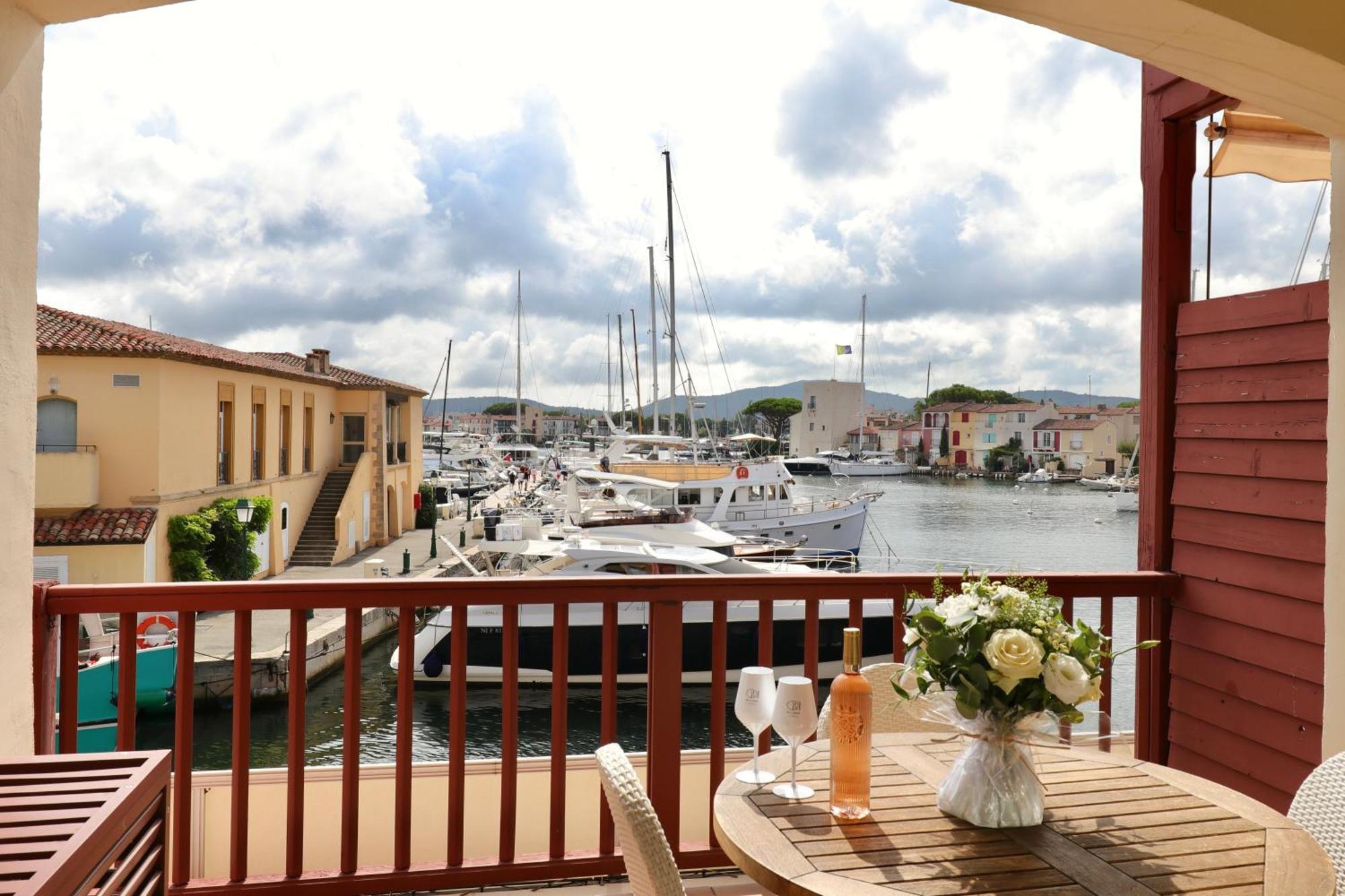 Le Suffren Hotel Grimaud Exteriör bild
