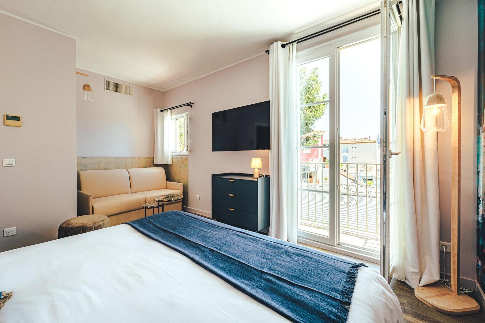 Le Suffren Hotel Grimaud Exteriör bild