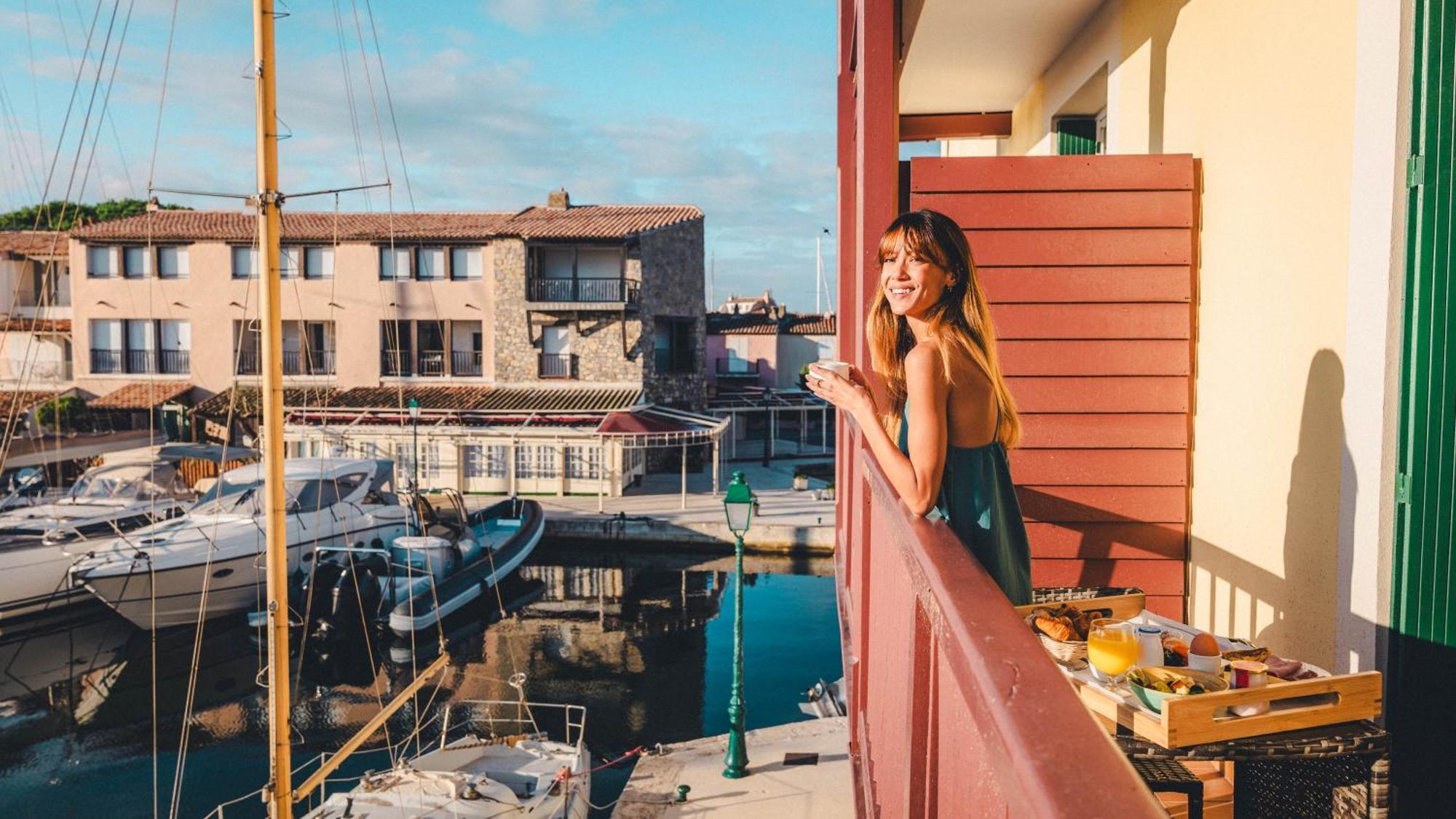 Le Suffren Hotel Grimaud Exteriör bild