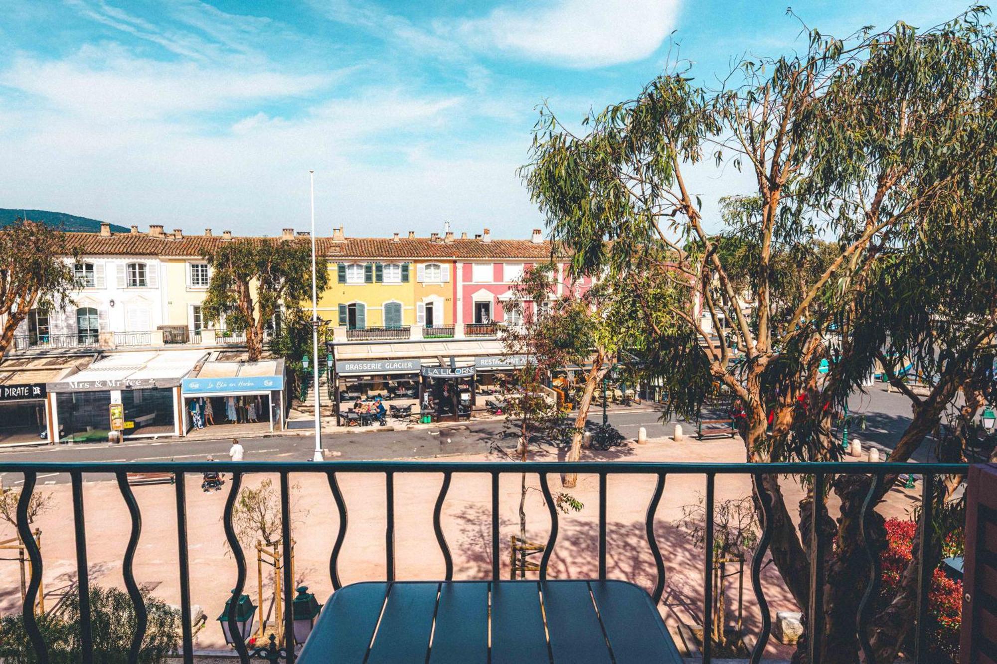 Le Suffren Hotel Grimaud Exteriör bild